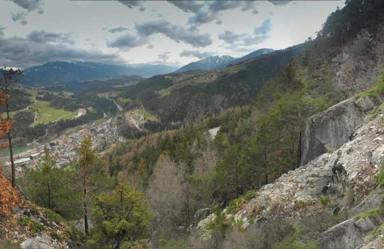 Das steile Gelände bietet eine unbeschreibliche Aussicht auf Mühlbach